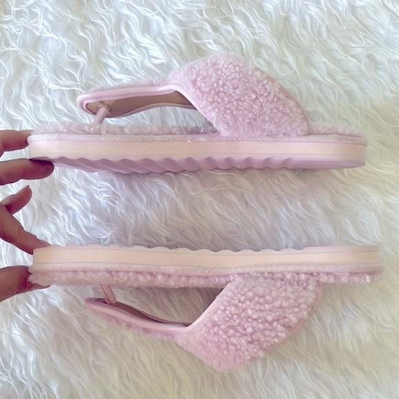 Brand New Coach Pink Shearling Hollie Flip Flop Sandal Plush Buckle Slides - Picture 12 of 16